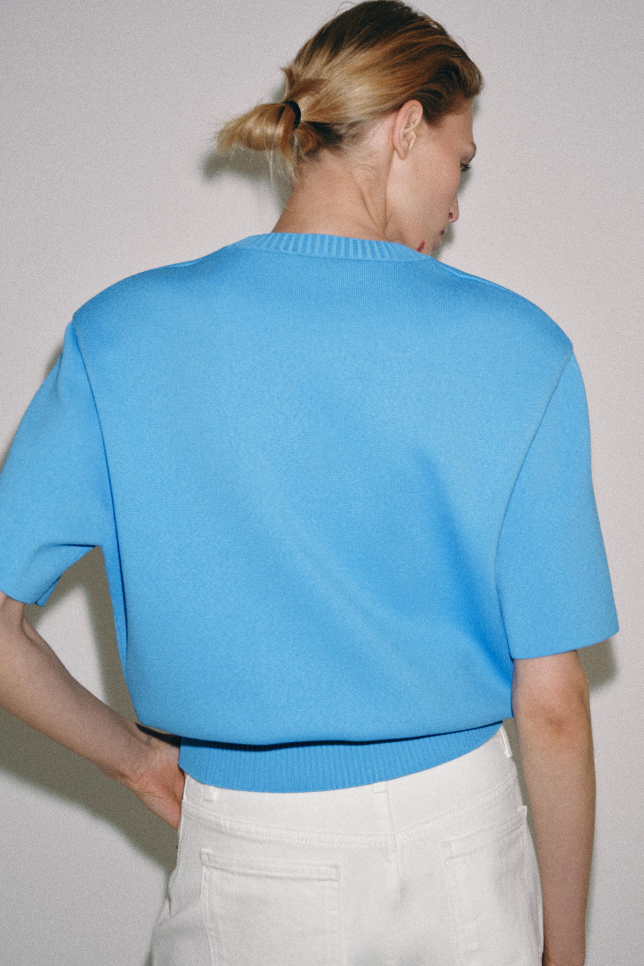 SHOULDER PAD KNIT TOP